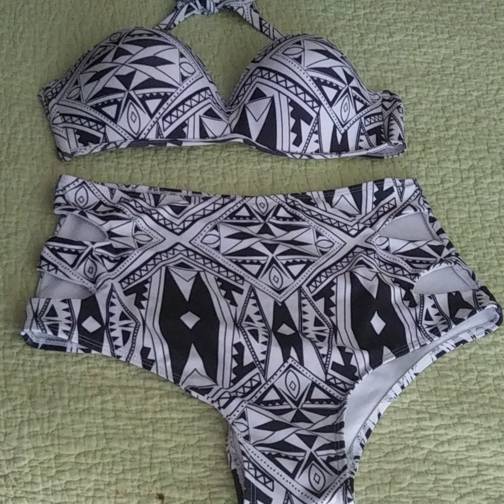 Swim suit